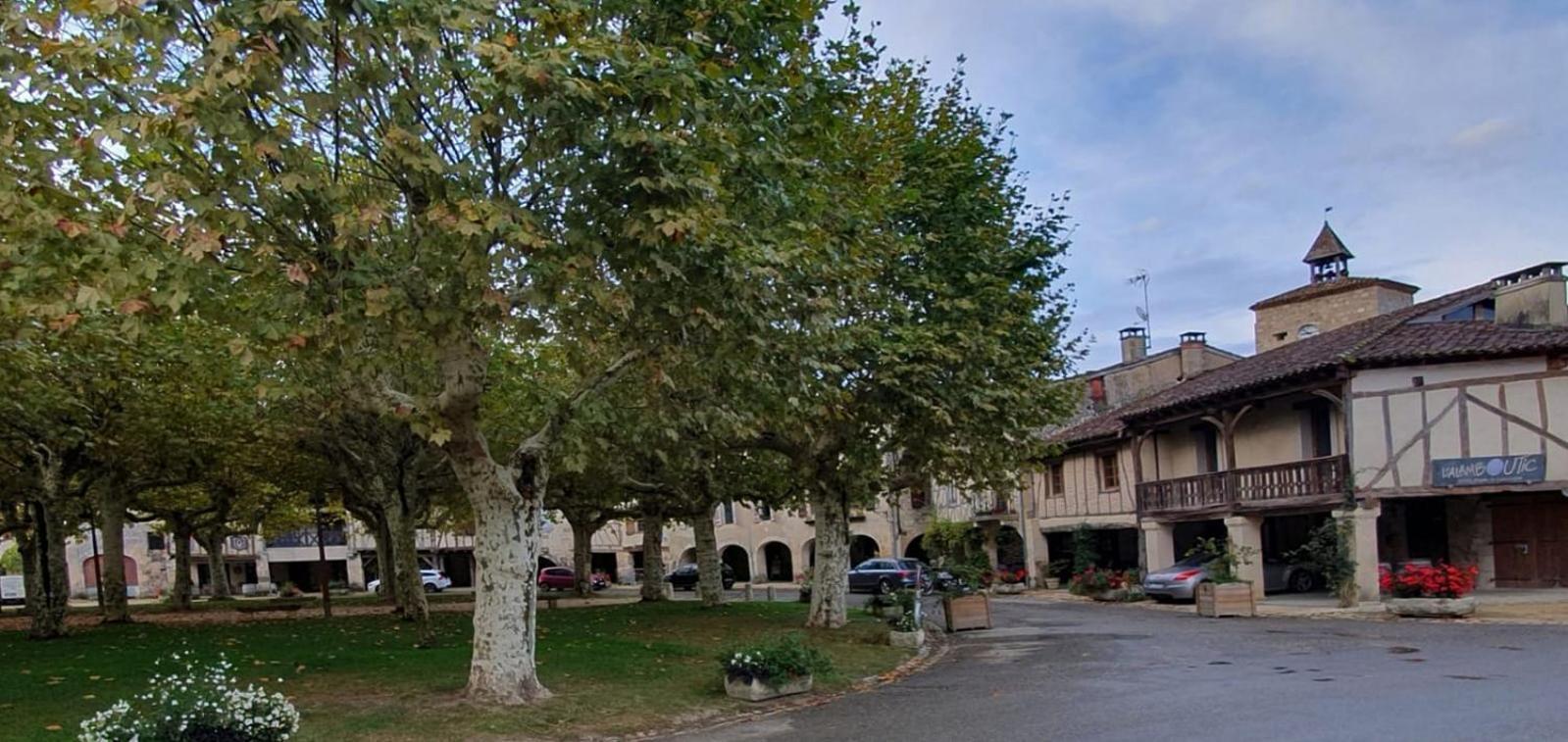 La Maison Des Cornieres Fourcès Dış mekan fotoğraf