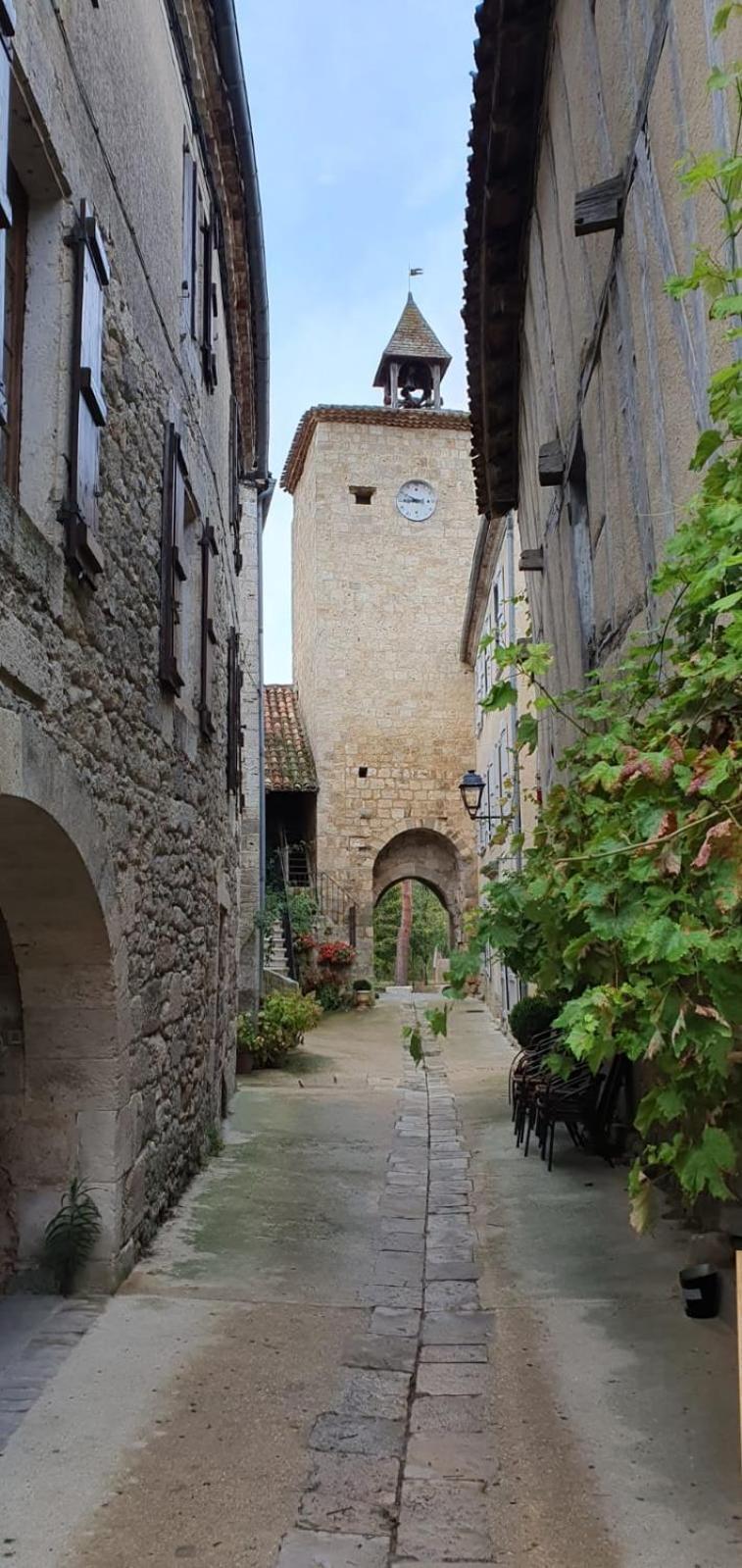 La Maison Des Cornieres Fourcès Dış mekan fotoğraf